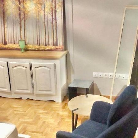 Economy Shared Apartment B In Central Афины Экстерьер фото